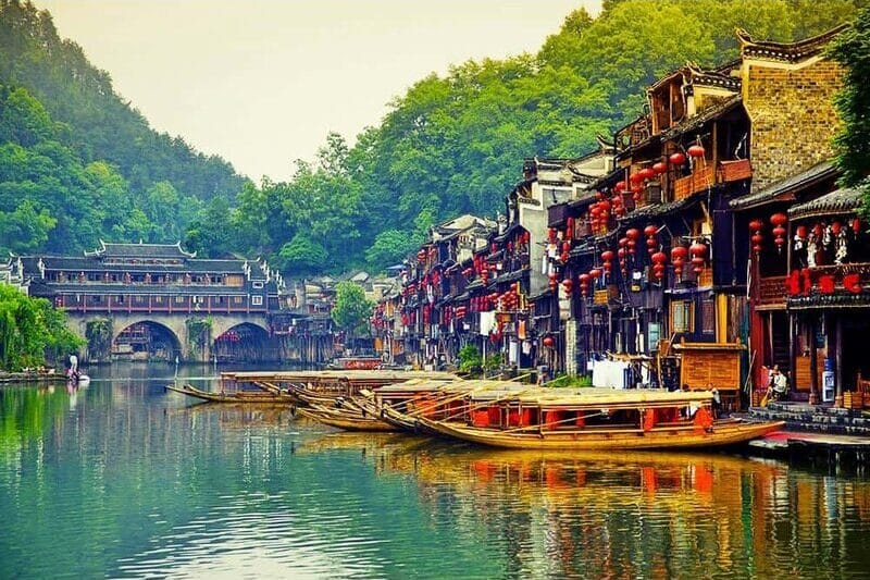 TRƯƠNG GIA GIỚI – VIÊN GIA GIỚI – THIÊN TỬ SƠN – PHƯỢNG HOÀNG CỔ TRẤN